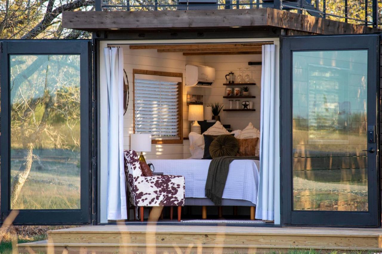 New The Lone Star Shipping Container Villa Fredericksburg Ngoại thất bức ảnh